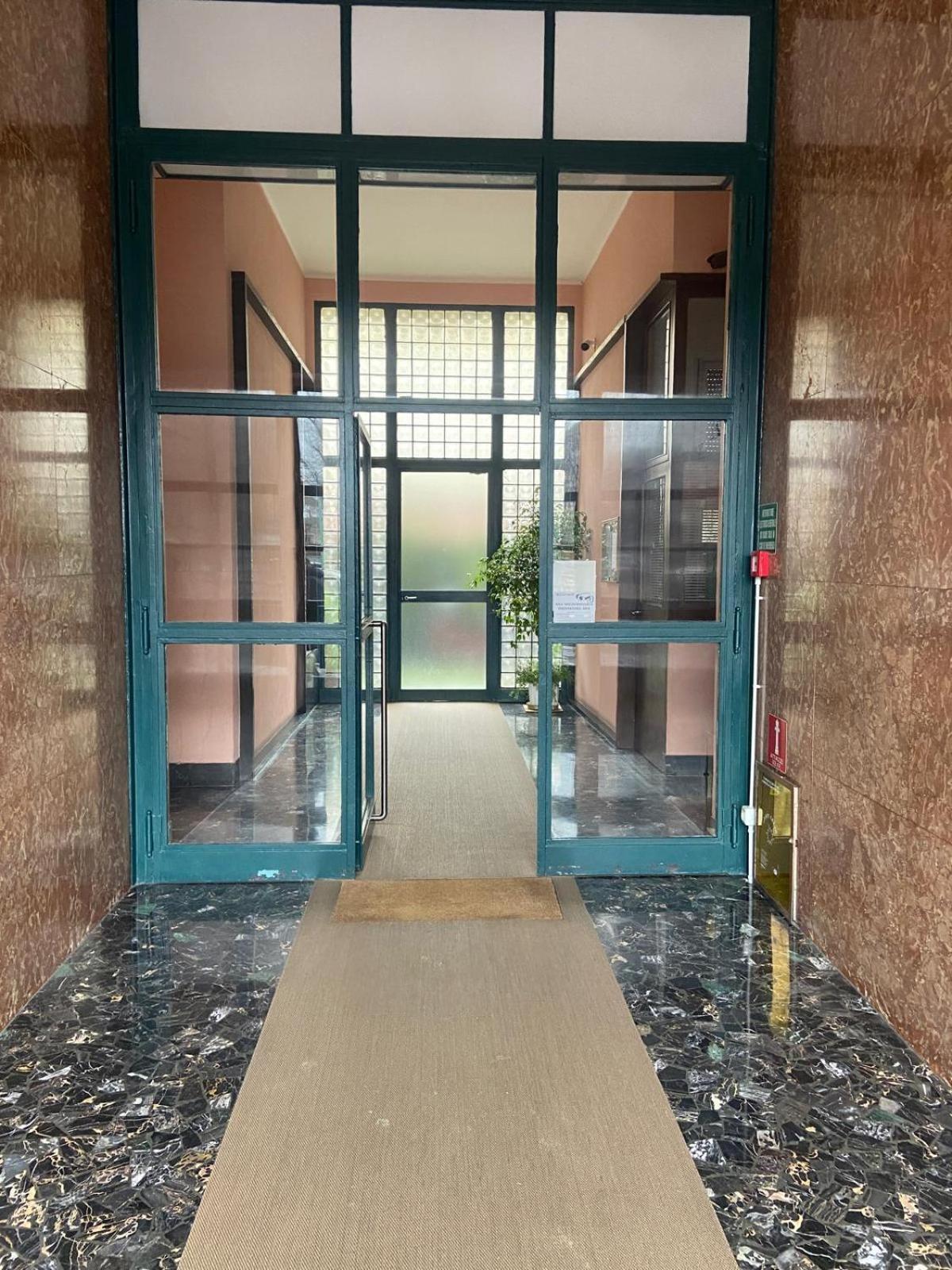 "La Milanese" Modern Apartment, 100 Meters From Metro Isola Esterno foto
