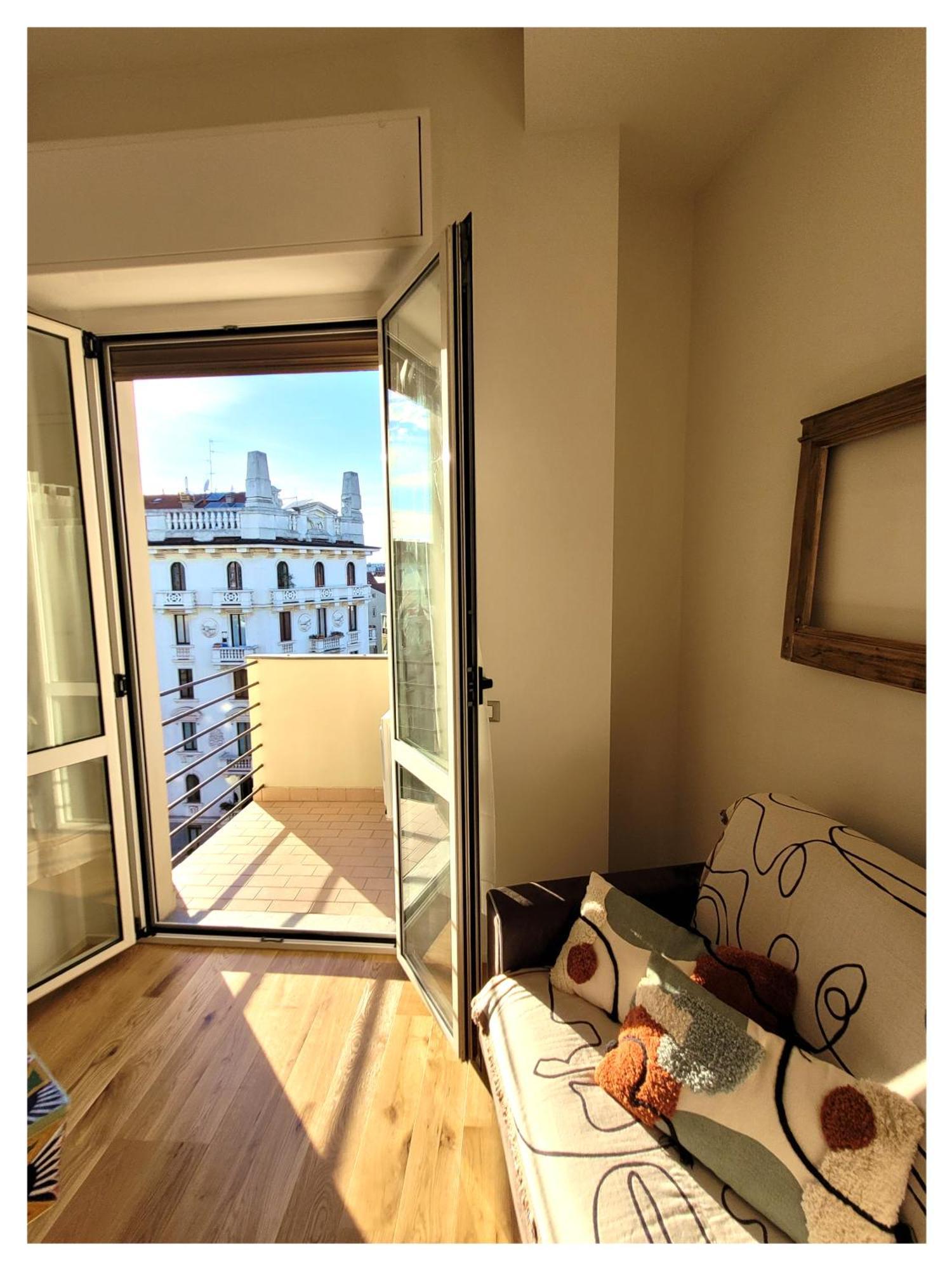 "La Milanese" Modern Apartment, 100 Meters From Metro Isola Esterno foto